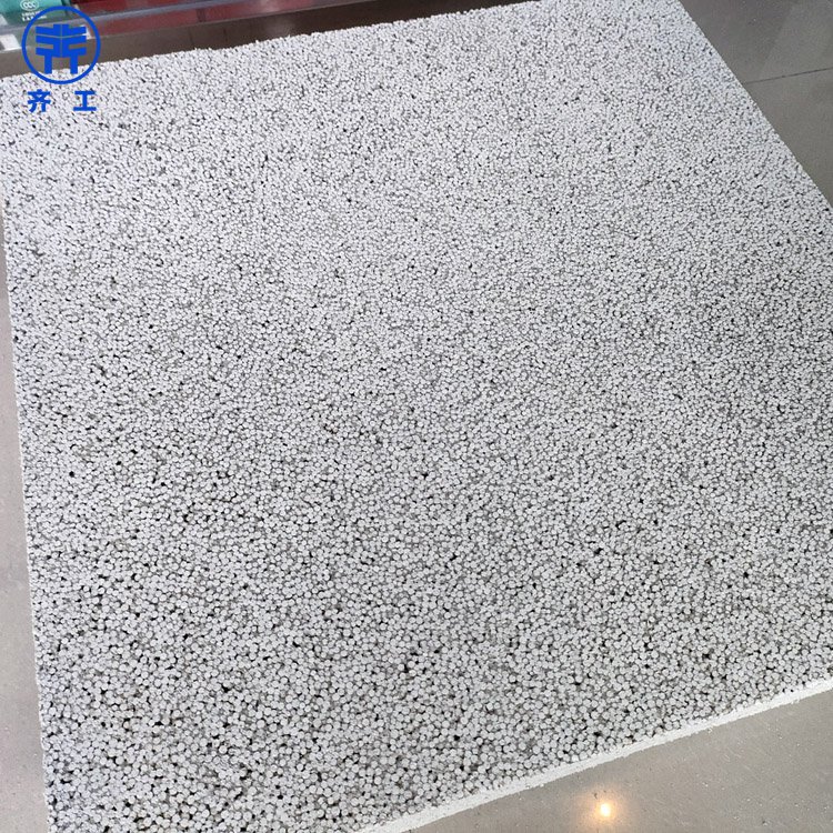 無機復(fù)合聚苯不燃保溫板是什么？